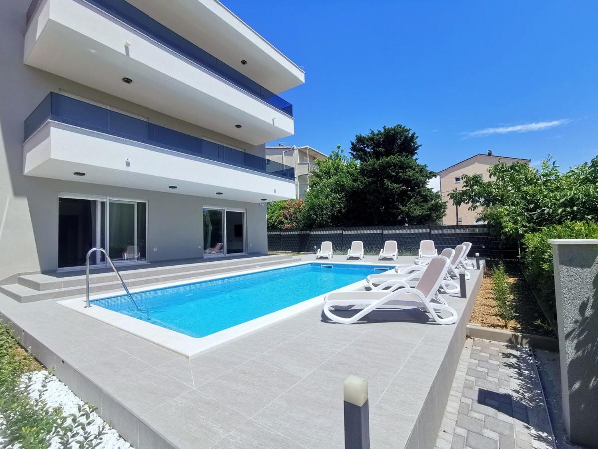 Seka Apartments With A Pool Kaštela Eksteriør bilde
