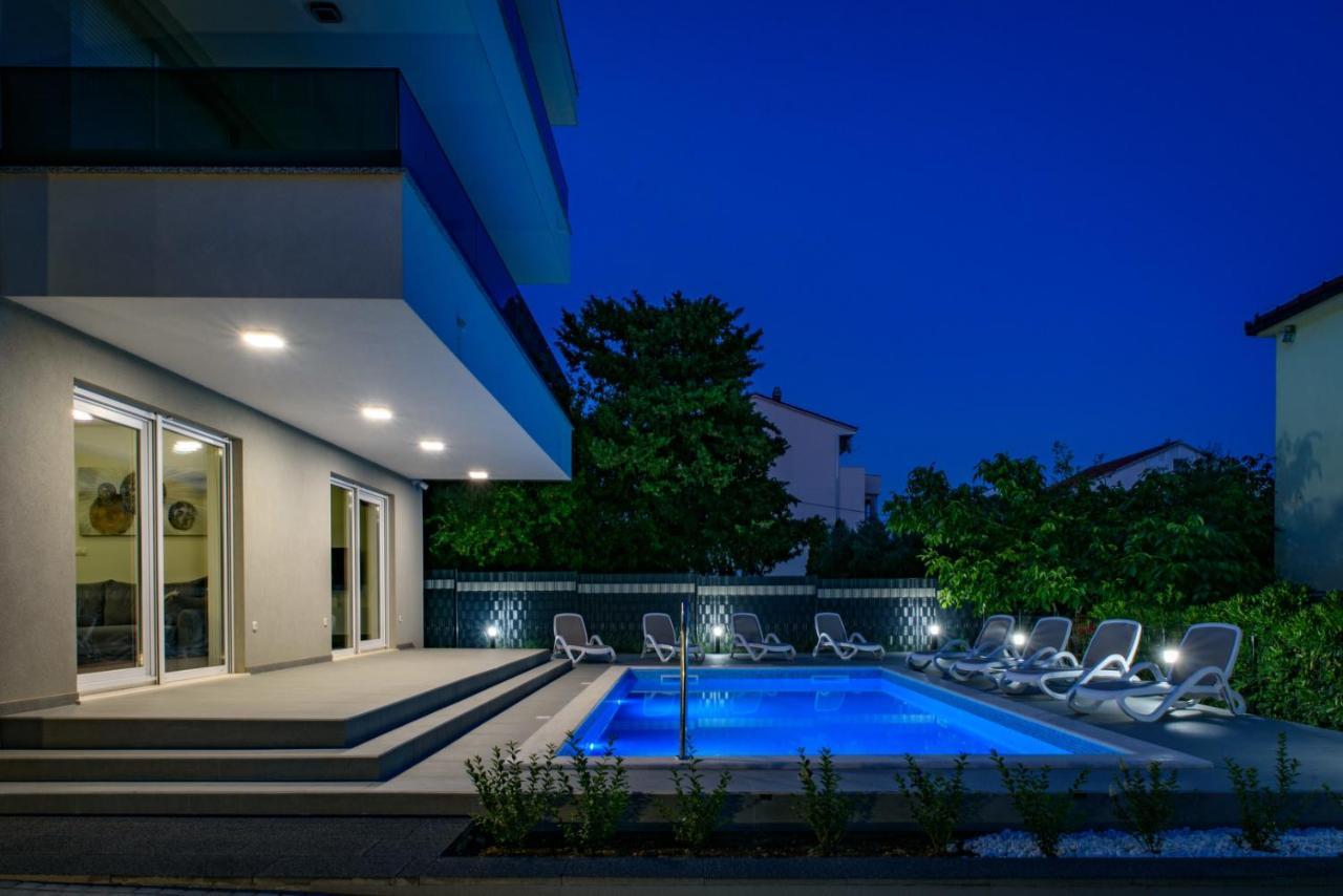 Seka Apartments With A Pool Kaštela Eksteriør bilde