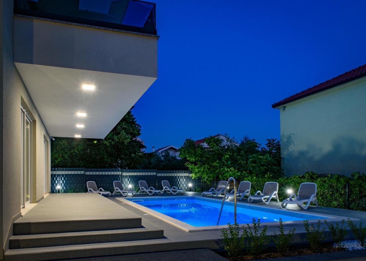 Seka Apartments With A Pool Kaštela Eksteriør bilde